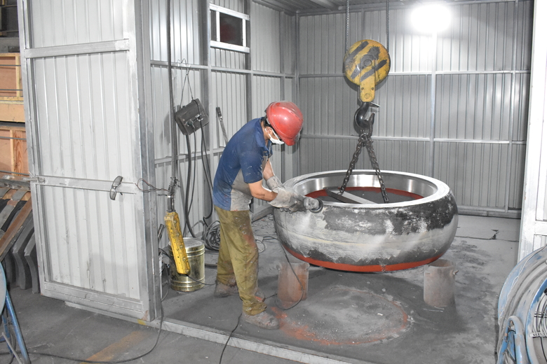 高耐磨優(yōu)質(zhì)立式磨機(jī)LM高鉻磨輥研發(fā)與生產(chǎn) 高耐磨優(yōu)質(zhì)立式磨機(jī)LM高鉻磨輥研發(fā)與生產(chǎn)